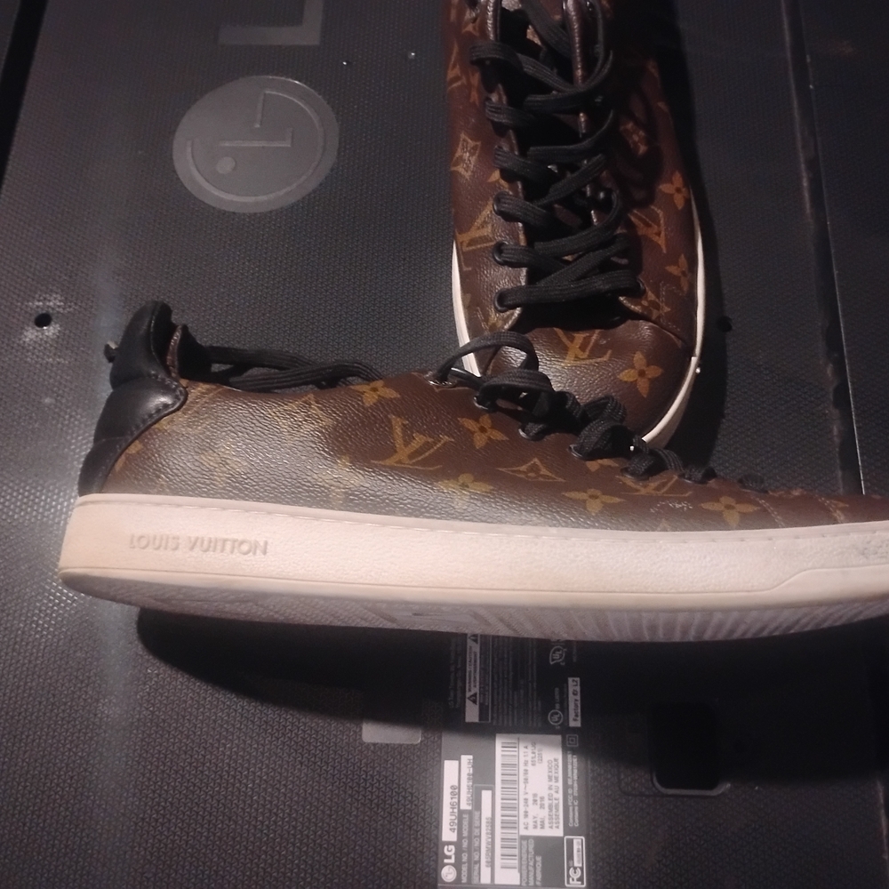 Louis Vuitton Brown and Black Sneakers with Athletic Design - Picture 2 of 4